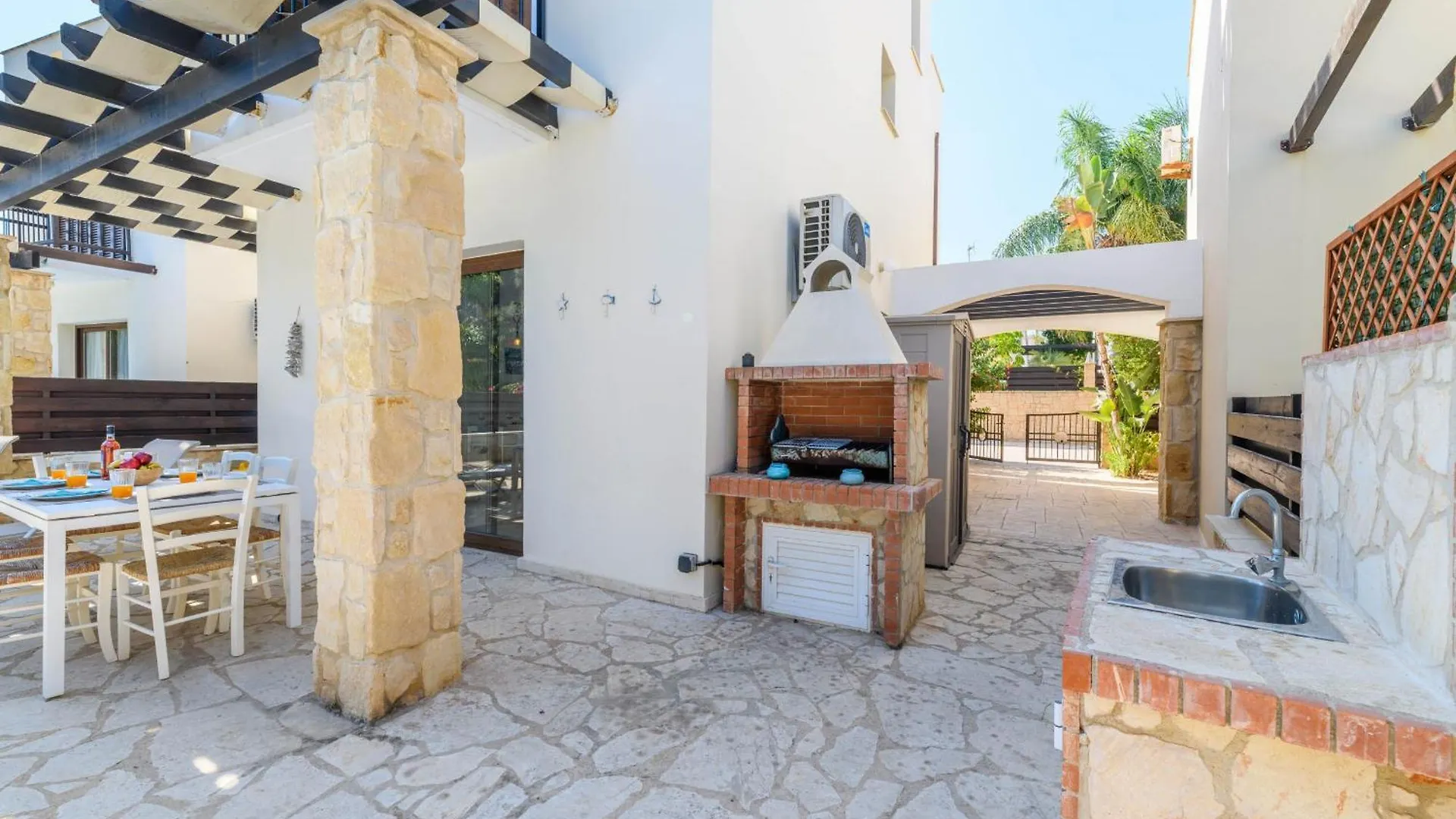 Villa Greco Mare #40 Protarász